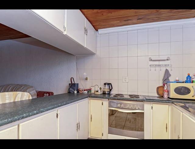 2 BEDROOM SIMPLEX FOR SALE IN EDLEEN